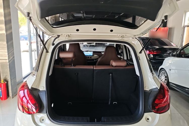 Used Wuling Bingo 2023 333 km Enjoyment Version Trunk