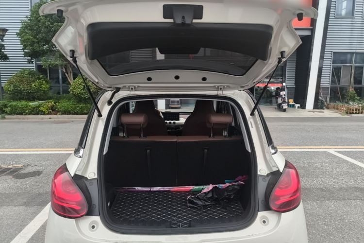 Used Wuling Bingo 2023 410 km Lingxi Deluxe Edition Trunk