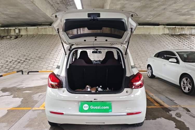 Used Wuling Bingo 2023 203km Light Edition Trunk