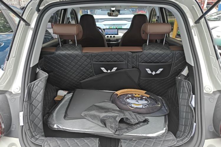 Used Wuling Bingo 2023 333 km Lingxi Connected Version Trunk