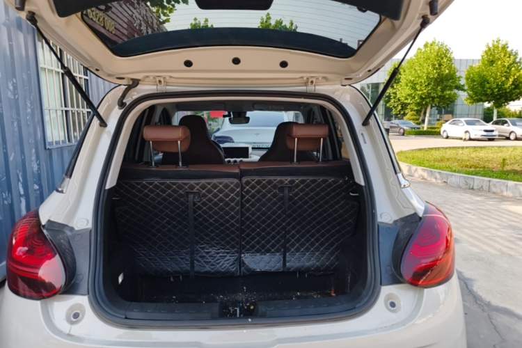 Used Wuling Bingo 2023 410 km Lingxi Deluxe Edition Trunk