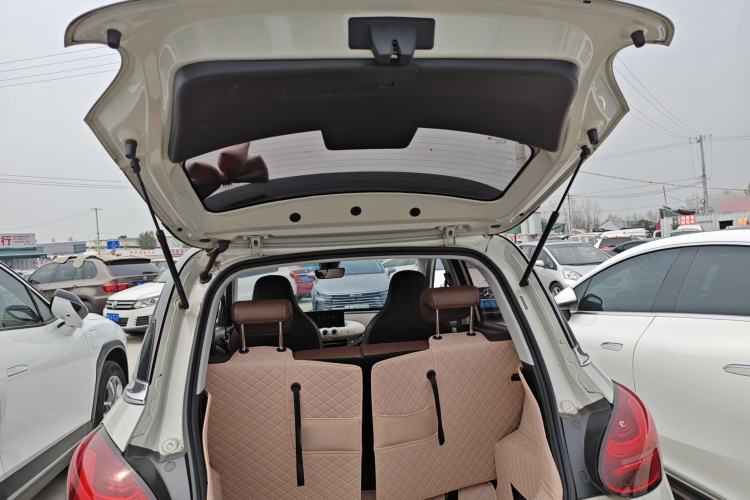 Used Wuling Bingo 2023 410 km Lingxi Deluxe Edition Trunk