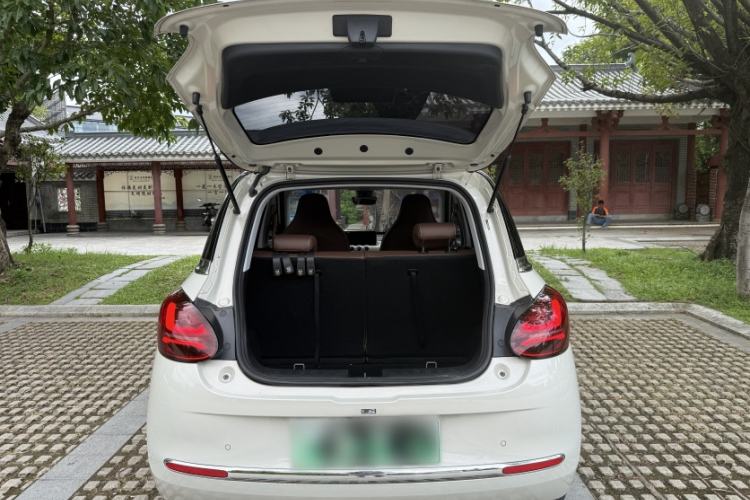 Used Wuling Bingo 2023 333 km Lingxi Connected+ Version Trunk