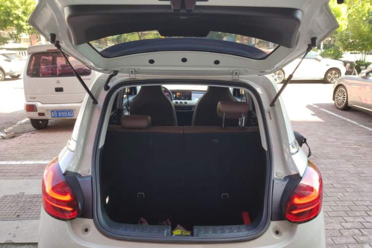 Used Wuling Bingo 2023 333 km Lingxi Connected+ Version Trunk