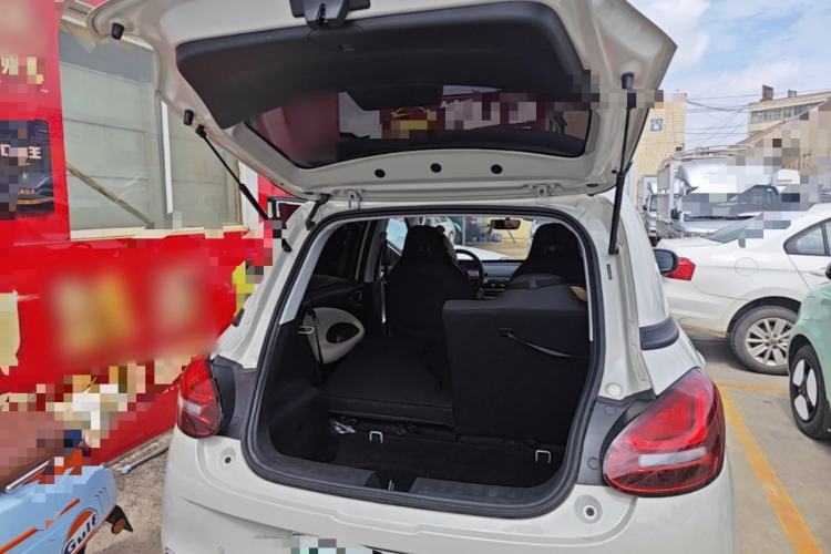 Used Wuling Bingo 2023 203km Light Edition Trunk