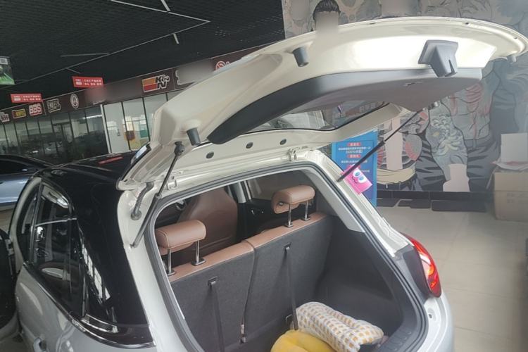 Used Wuling Bingo 2023 203km Comfort Edition Trunk