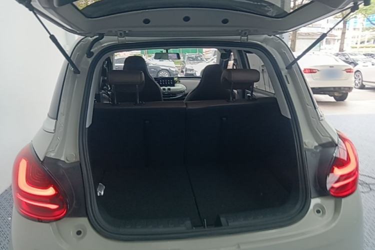 Used Wuling Bingo 2023 333 km Enjoyment Version Trunk