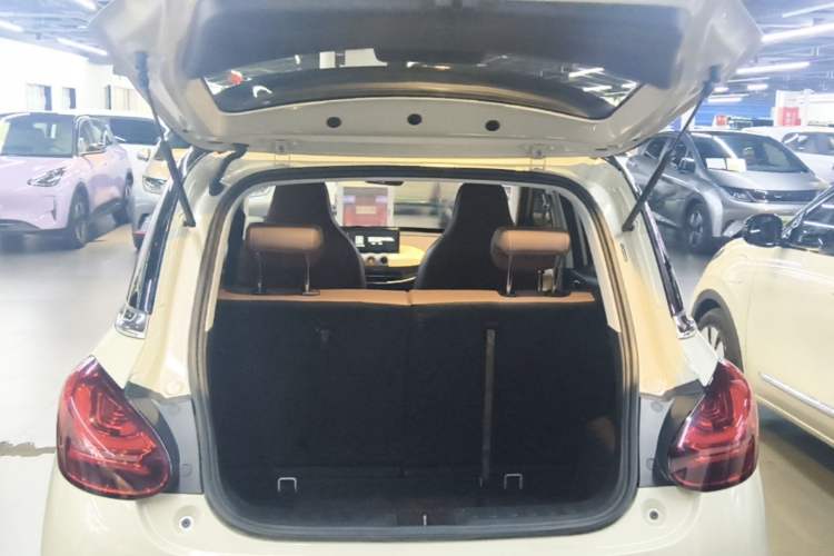 Used Wuling Bingo 2023 410 km Lingxi Deluxe Edition Trunk
