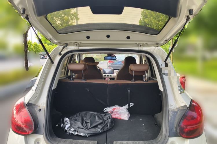 Used Wuling Bingo 2023 203km Comfort Edition Trunk