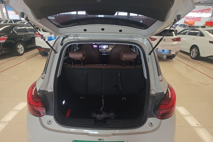 Used Wuling Bingo 2023 410 km Lingxi Deluxe Edition Trunk