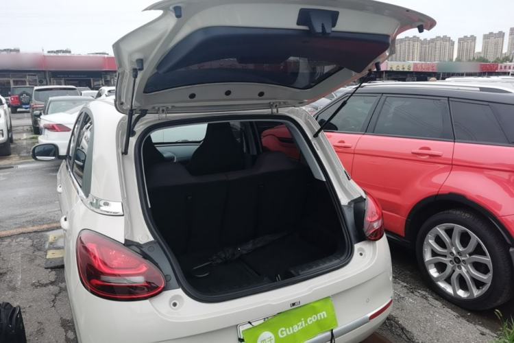 Used Wuling Bingo 2023 333 km Fast-Share Version Trunk