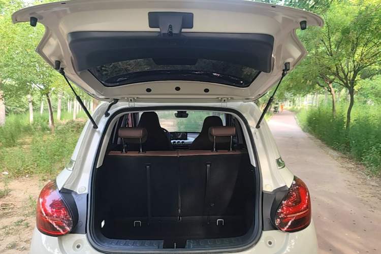Used Wuling Bingo 2023 203km Comfort Edition Trunk