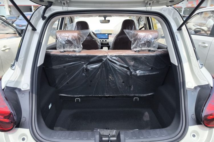 Used Wuling Bingo 2023 333 km Enjoyment Version Trunk