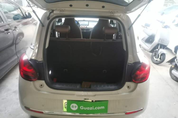 Used Wuling Bingo 2023 333 km Enjoyment Version Trunk