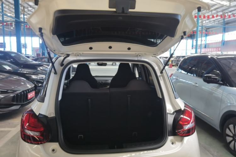 Used Wuling Bingo 2023 203km Light Edition Trunk