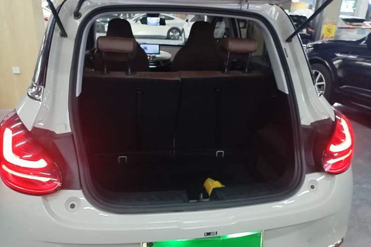Used Wuling Bingo 2023 410 km Lingxi Deluxe Edition Trunk