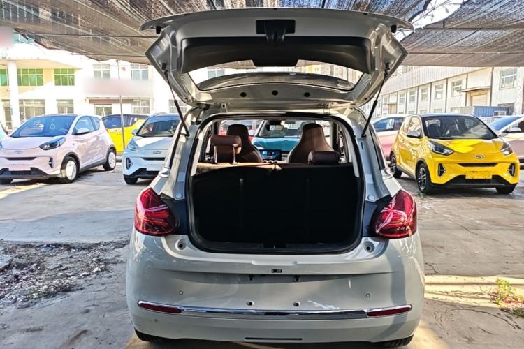 Used Wuling Bingo 2023 333 km Enjoyment Version Trunk