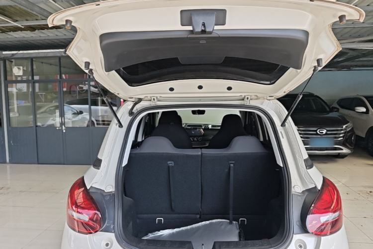 Used Wuling Bingo 2023 333 km Fast-Share Version Trunk