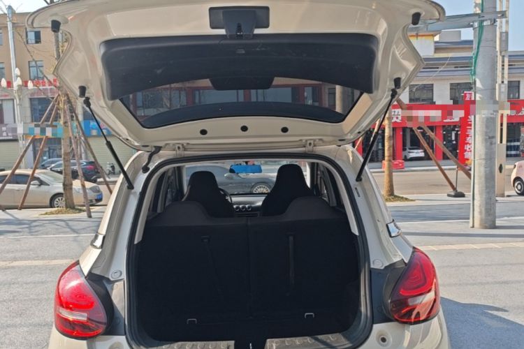Used Wuling Bingo 2023 203km Light Edition Trunk