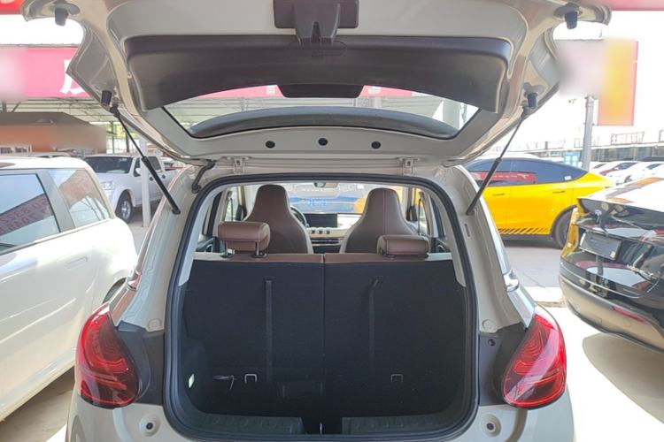 Used Wuling Bingo 2023 333 km Lingxi Connected+ Version Trunk