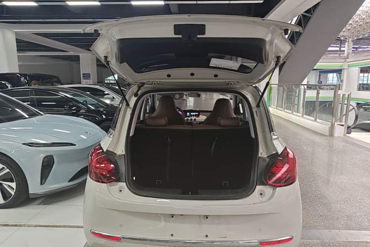 Used Wuling Bingo 2023 410 km Lingxi Deluxe Edition Trunk