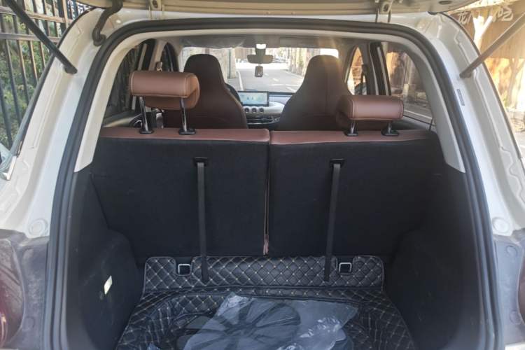 Used Wuling Bingo 2023 333 km Enjoyment Version Trunk