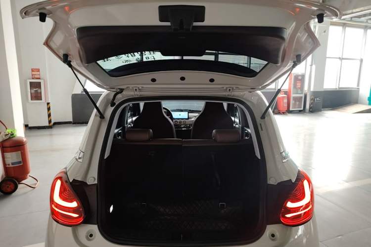 Used Wuling Bingo 2023 333 km Enjoyment Version Trunk