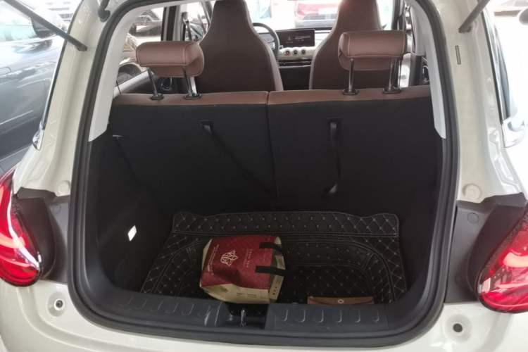 Used Wuling Bingo 2023 410 km Lingxi Deluxe Edition Trunk