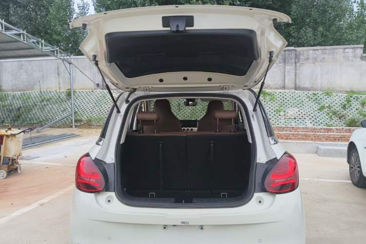 Used Wuling Bingo 2023 333 km Lingxi Connected Version Trunk