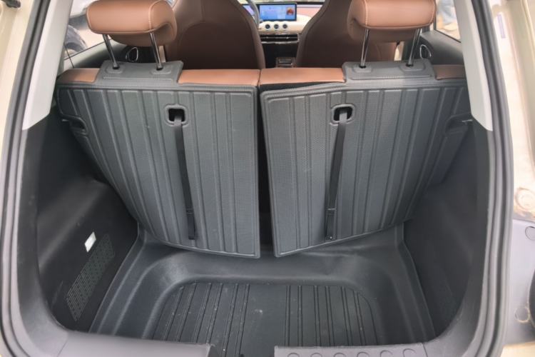 Used Wuling Bingo 2023 410 km Lingxi Deluxe Edition Trunk