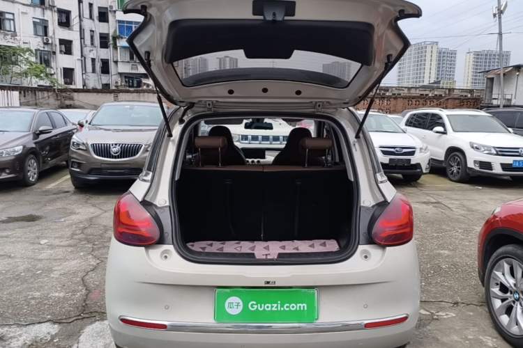 Used Wuling Bingo 2023 410 km Lingxi Deluxe Edition Trunk