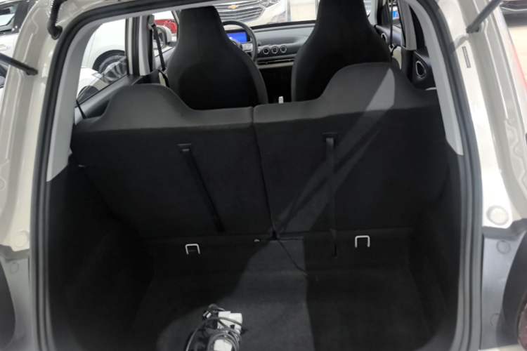Used Wuling Bingo 2023 203km Light Edition Trunk
