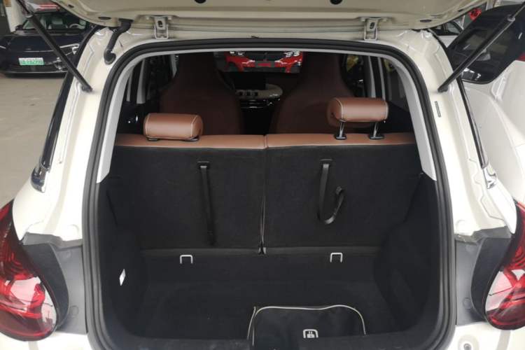 Used Wuling Bingo 2023 333 km Lingxi Connected+ Version Trunk