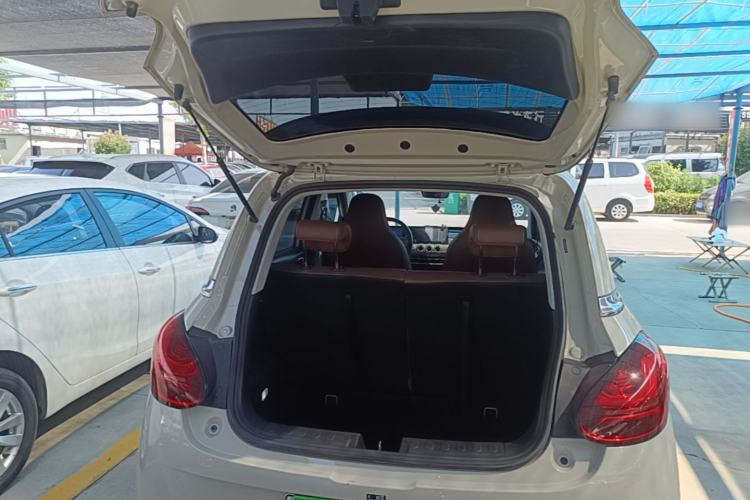 Used Wuling Bingo 2023 333 km Enjoyment Version Trunk
