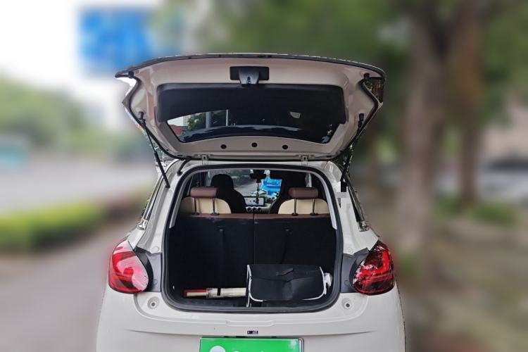 Used Wuling Bingo 2023 333 km Enjoyment Version Trunk