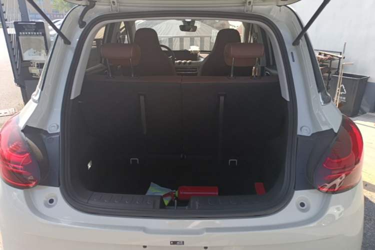 Used Wuling Bingo 2023 333 km Lingxi Connected+ Version Trunk