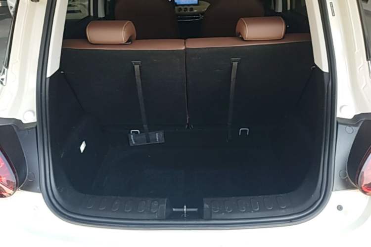 Used Wuling Bingo 2023 333 km Lingxi Connected+ Version Trunk