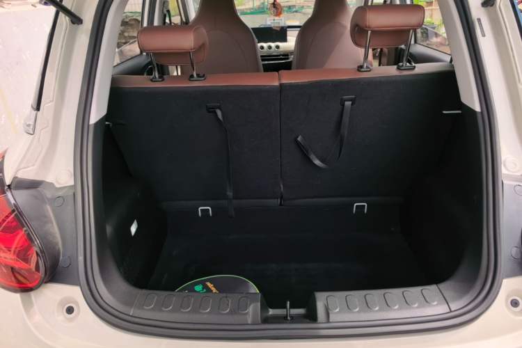 Used Wuling Bingo 2023 333 km Enjoyment Version Trunk