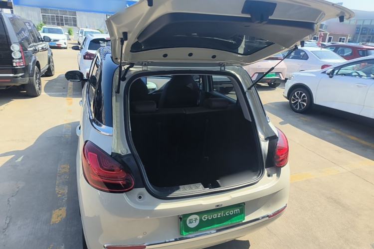 Used Wuling Bingo 2023 410 km Lingxi Deluxe Edition Trunk