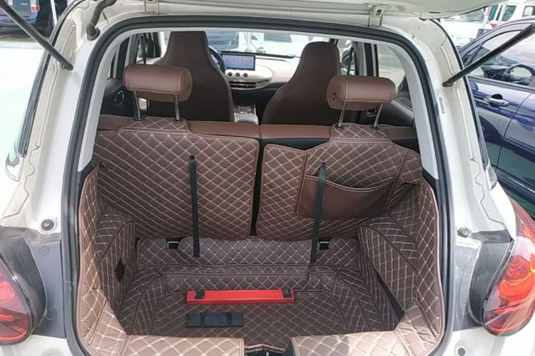 Used Wuling Bingo 2023 410 km Lingxi Deluxe Edition Trunk