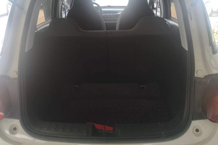 Used Wuling Bingo 2023 203km Light Edition Trunk
