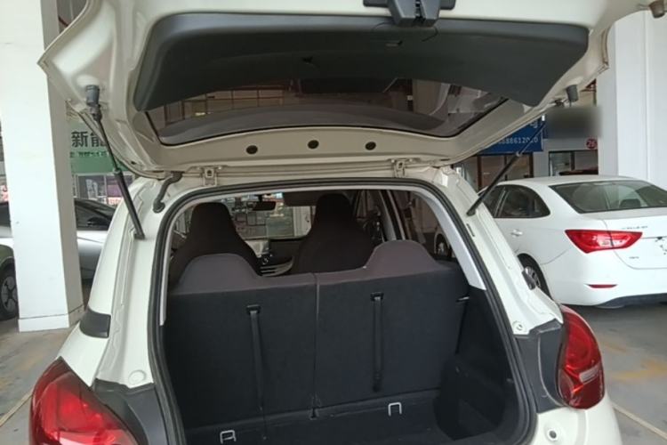 Used Wuling Bingo 2023 203km Light Edition Trunk