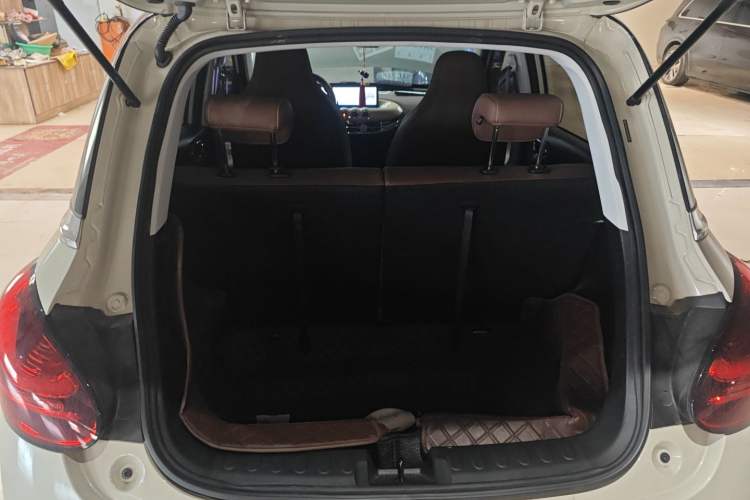 Used Wuling Bingo 2023 333 km Lingxi Connected+ Version Trunk