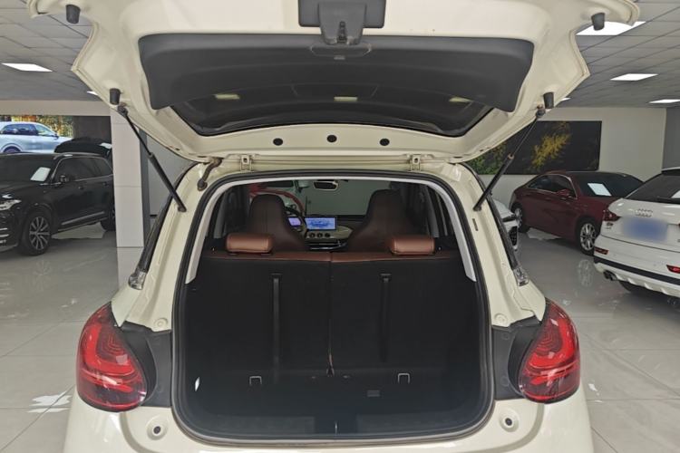 Used Wuling Bingo 2023 410 km Lingxi Deluxe Edition Trunk
