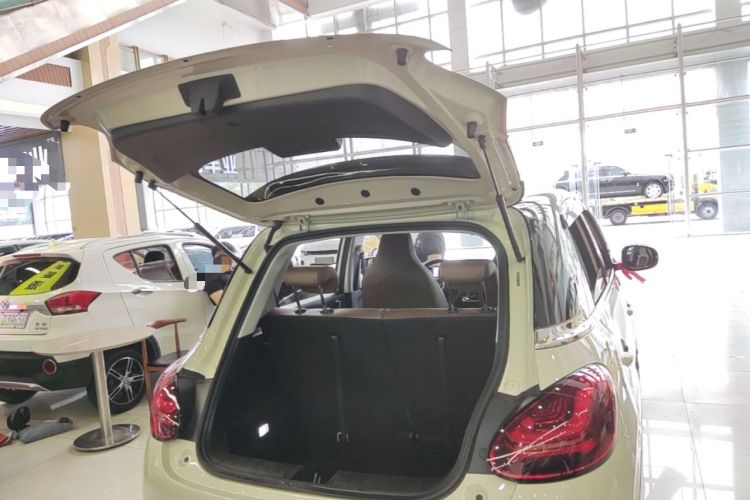 Used Wuling Bingo 2023 410 km Lingxi Deluxe Edition Trunk