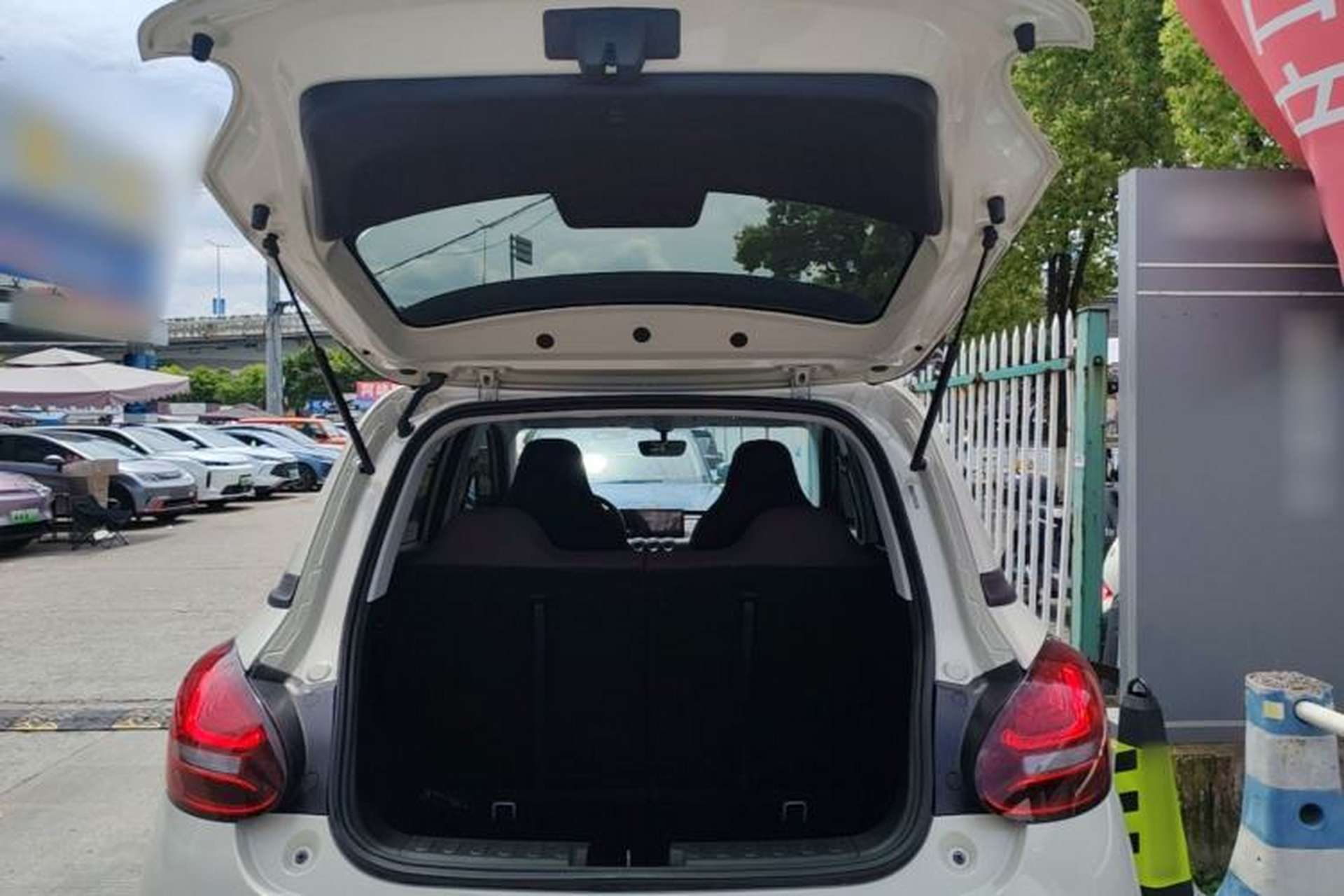 Used Wuling Bingo 2023 333 km Fast-Share Version Trunk
