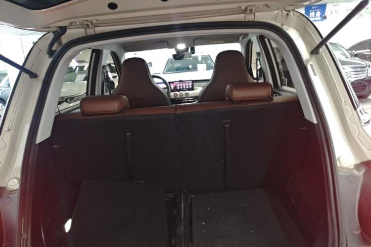 Used Wuling Bingo 2023 333 km Lingxi Connected Version Trunk