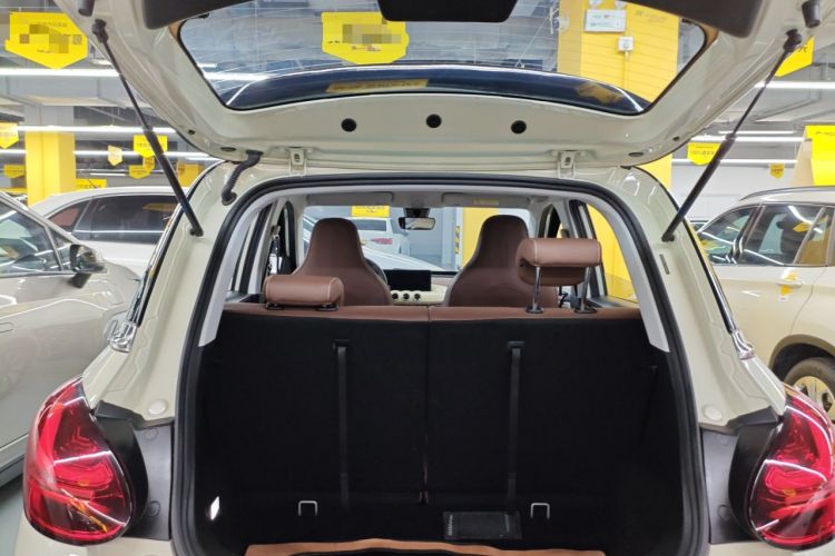 Used Wuling Bingo 2023 333 km Lingxi Connected+ Version Trunk