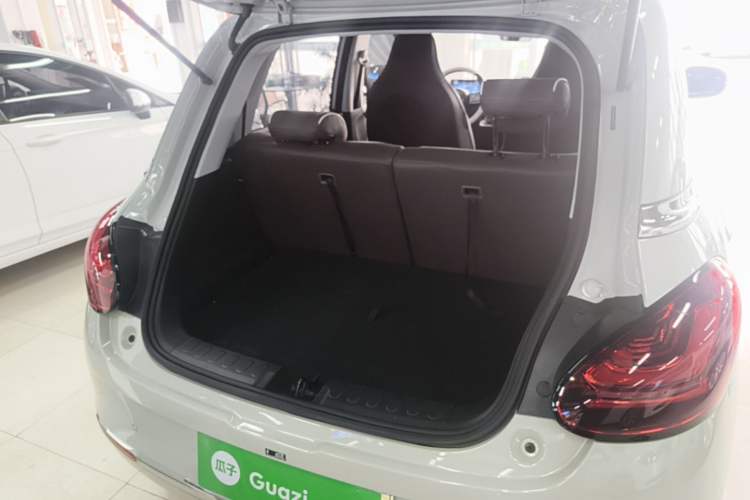 Used Wuling Bingo 2023 333 km Enjoyment Version Trunk