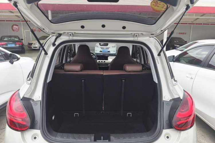 Used Wuling Bingo 2023 410 km Lingxi Deluxe Edition Trunk